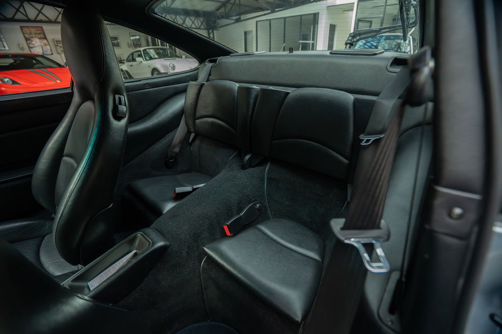 Porsche 993 Carrera 4