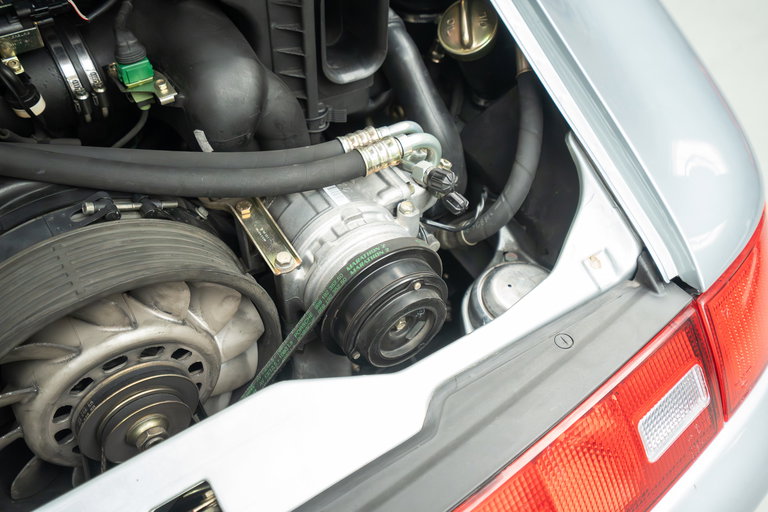 Porsche 993 Carrera 4