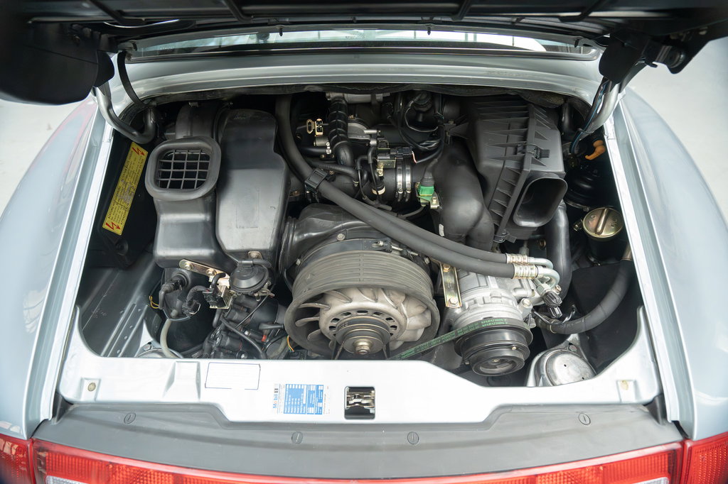 Porsche 993 Carrera 4