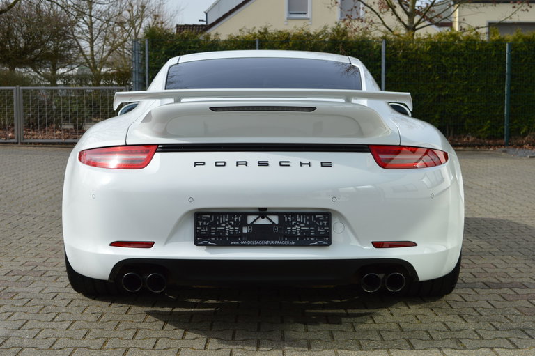 Porsche 991 Carrera GTS