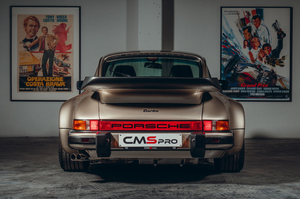 Porsche 911 Turbo 3.3