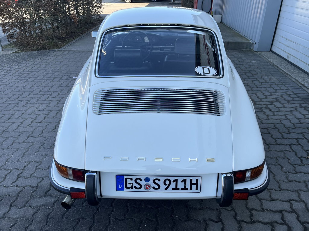 Porsche 911 E