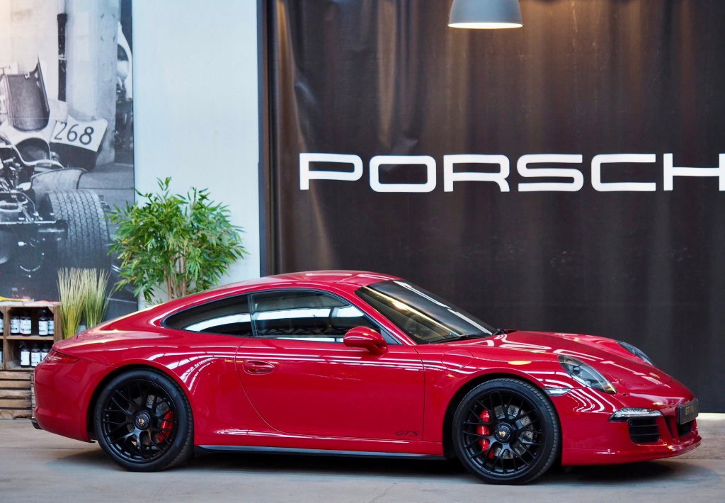 Porsche 991 Carrera GTS