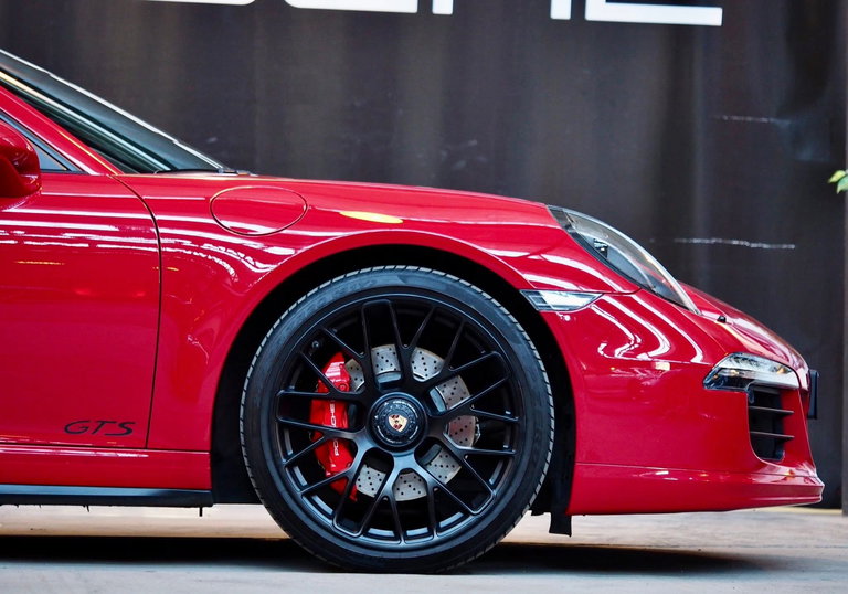 Porsche 991 Carrera GTS