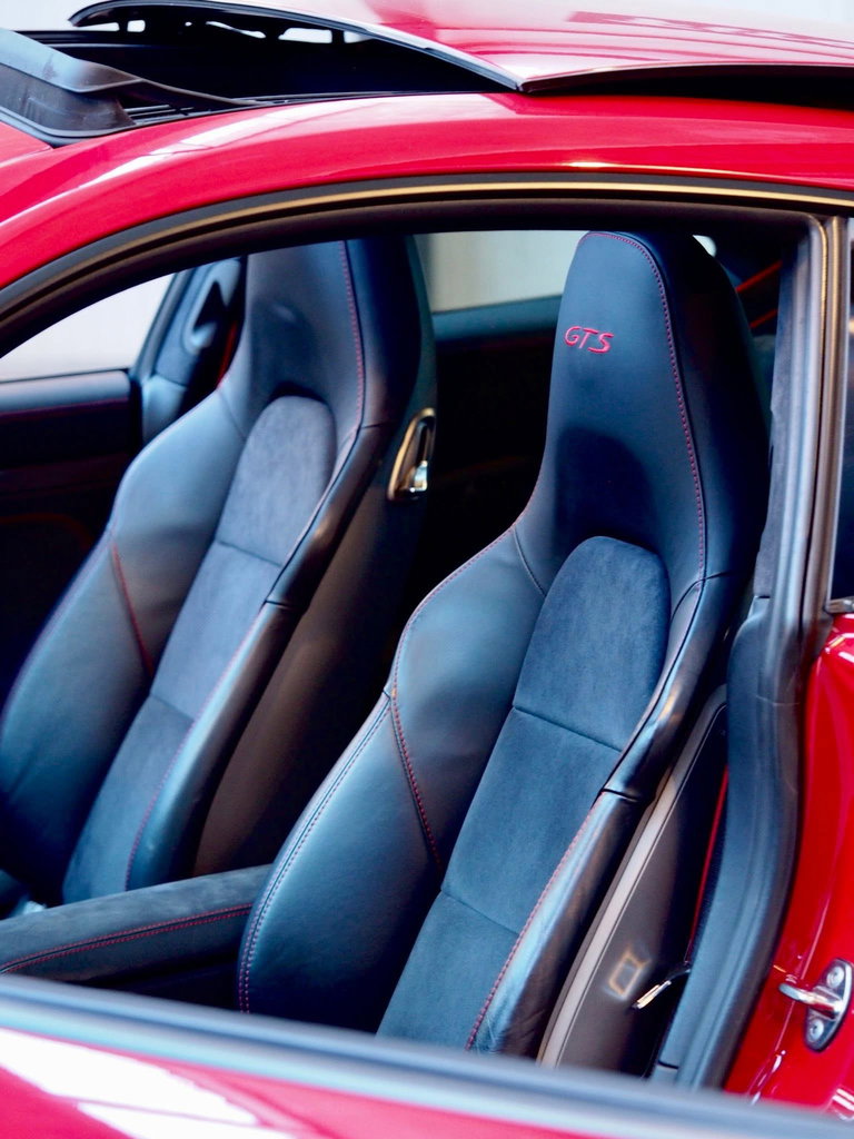 Porsche 991 Carrera GTS