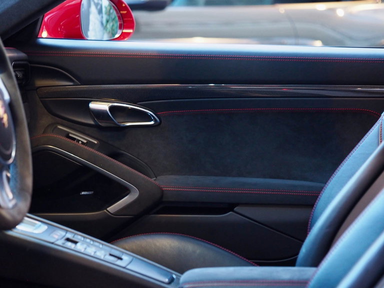 Porsche 991 Carrera GTS