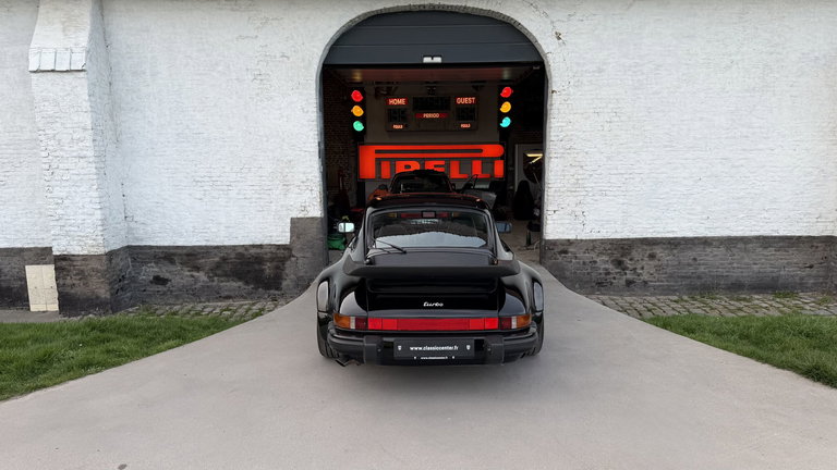 Porsche 911 Turbo 3.3
