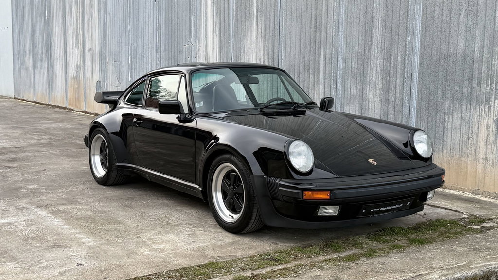 Porsche 911 Turbo 3.3