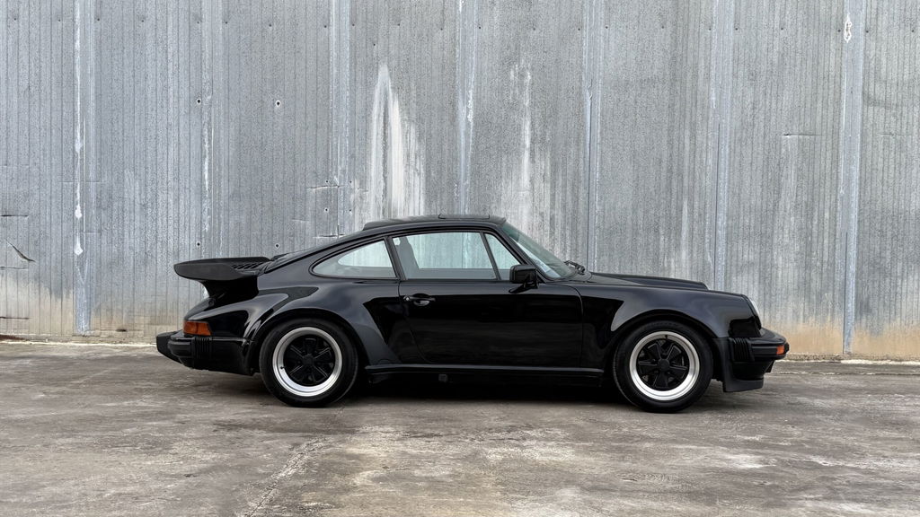 Porsche 911 Turbo 3.3