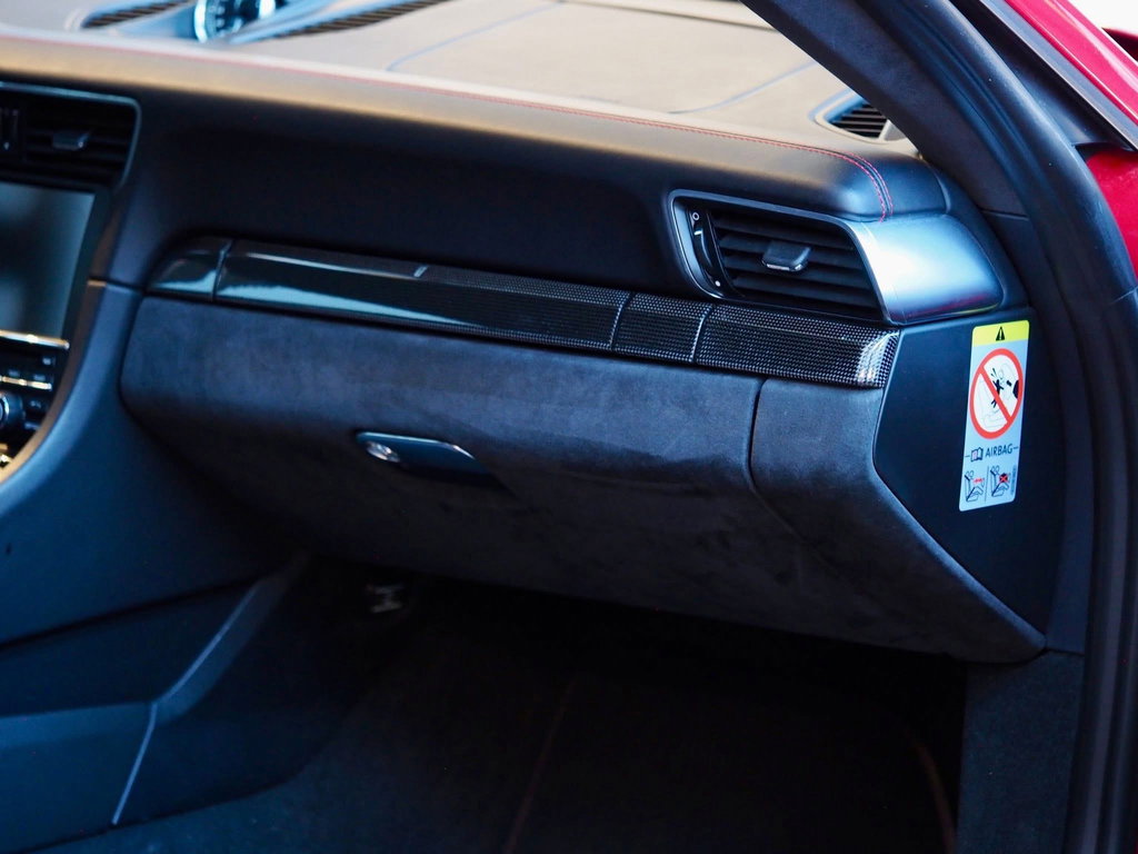 Porsche 991 Carrera GTS