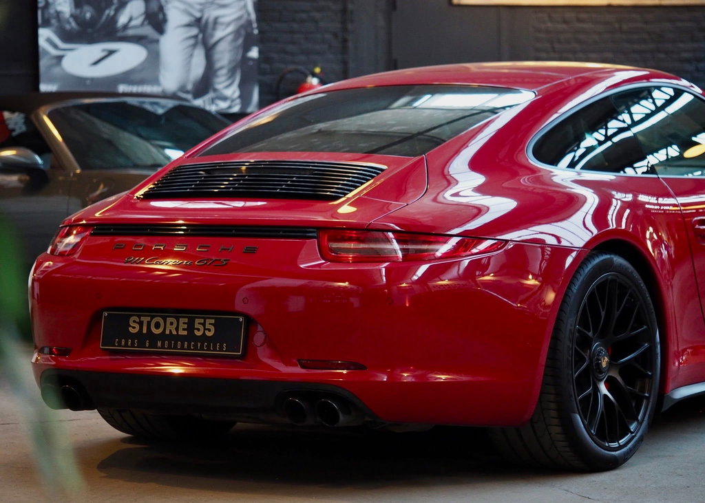 Porsche 991 Carrera GTS
