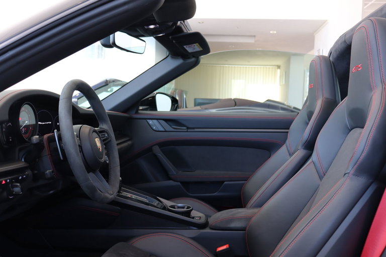 Porsche 992 Targa 4 GTS