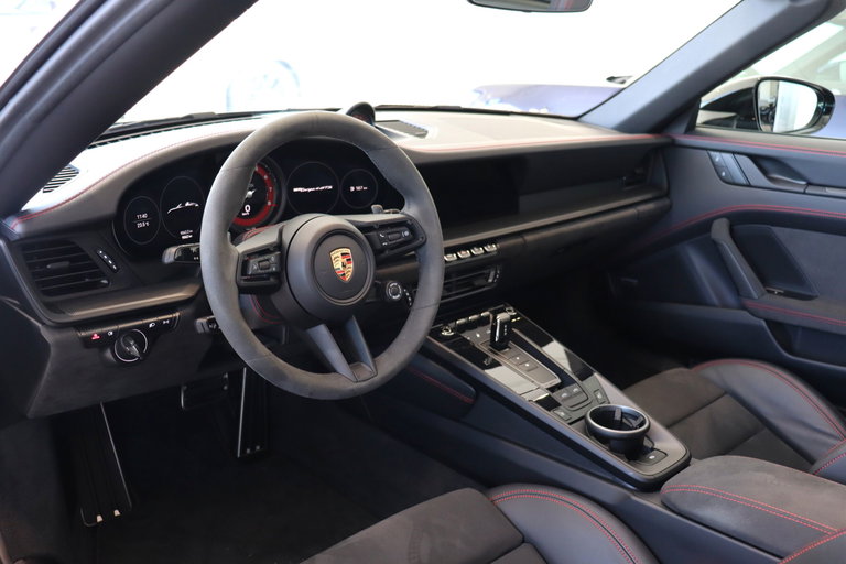 Porsche 992 Targa 4 GTS