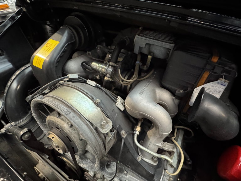 Porsche 911 Carrera 3.2