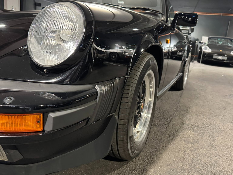 Porsche 911 Carrera 3.2