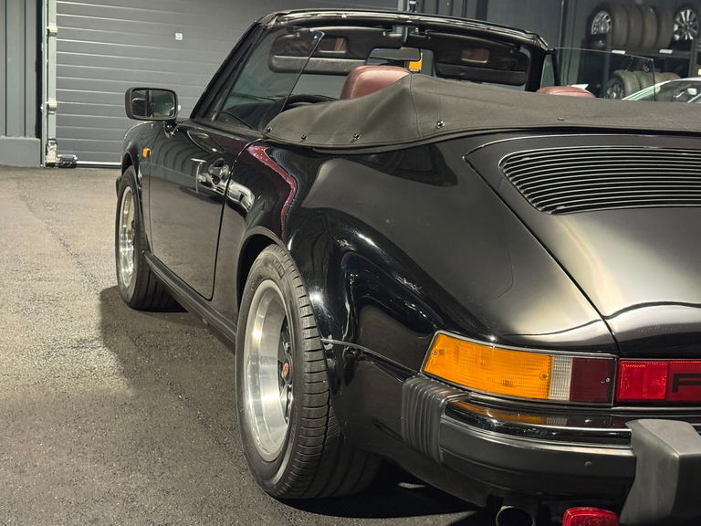 Porsche 911 Carrera 3.2
