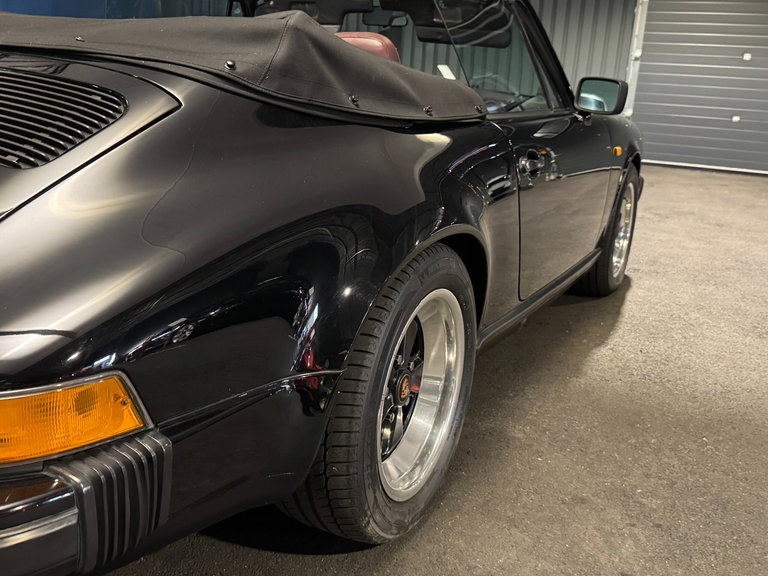 Porsche 911 Carrera 3.2