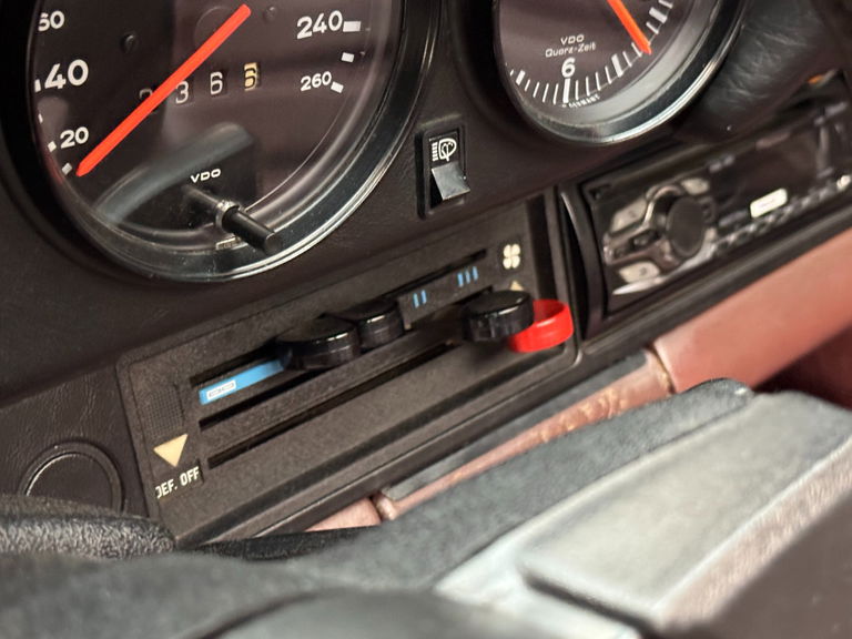 Porsche 911 Carrera 3.2