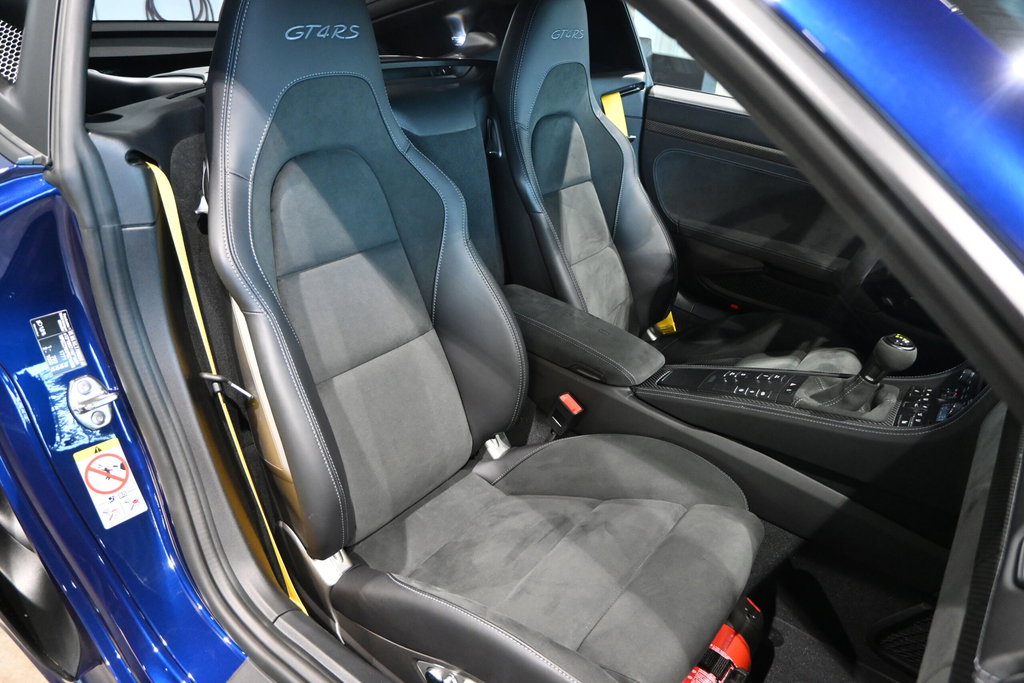 Porsche 718 Cayman GT4 RS