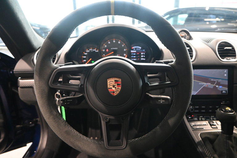 Porsche 718 Cayman GT4 RS