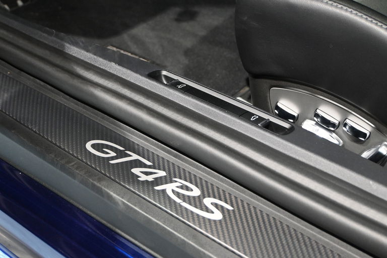 Porsche 718 Cayman GT4 RS