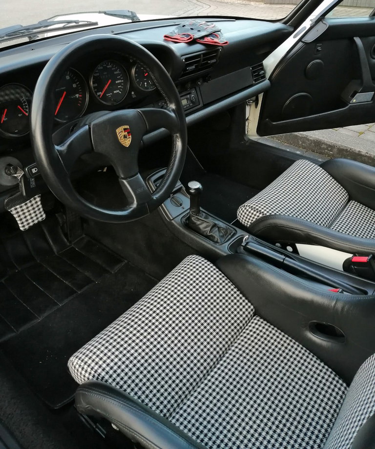 Porsche 964 Carrera 2