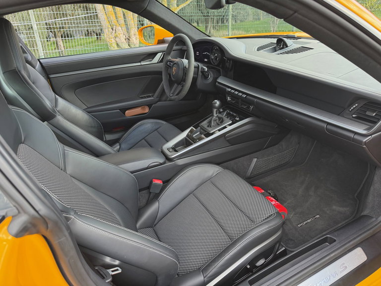 Porsche 992 Carrera S