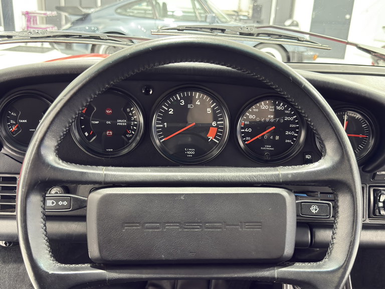 Porsche 911 Carrera 3.2