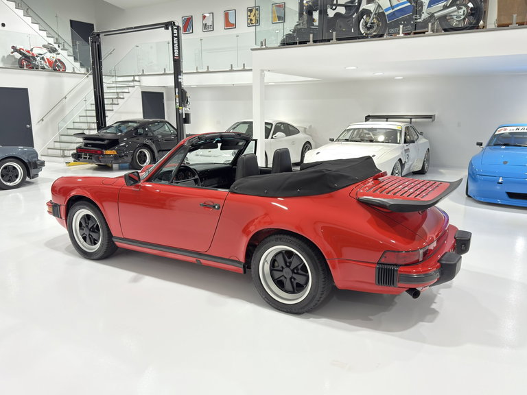 Porsche 911 Carrera 3.2