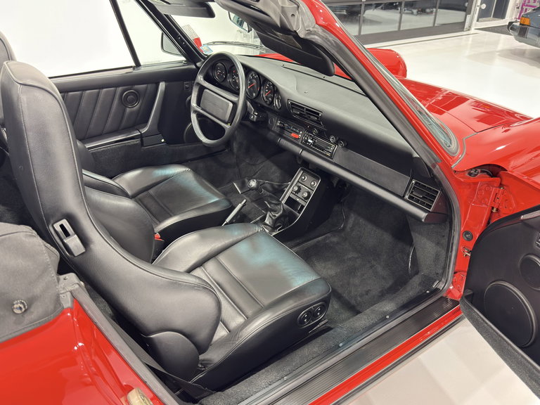 Porsche 911 Carrera 3.2