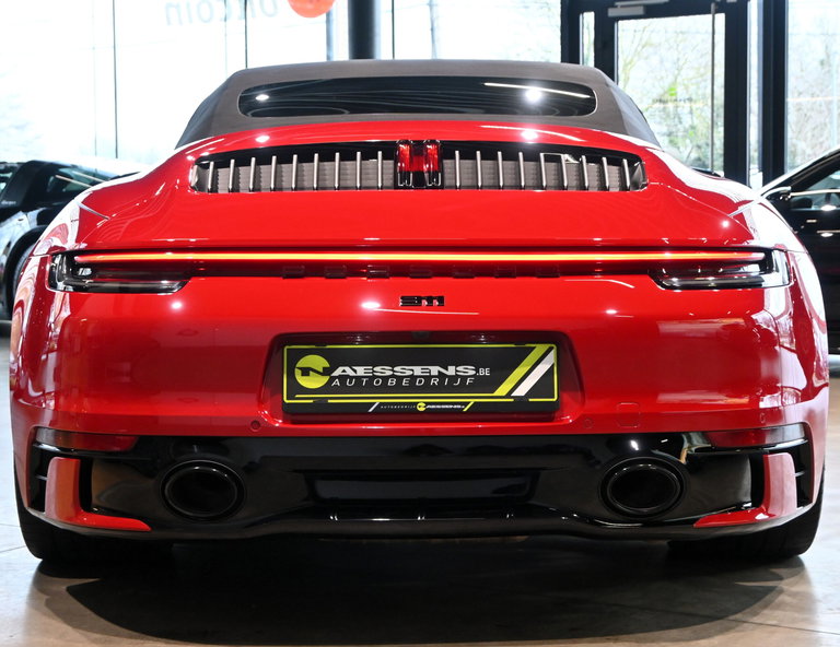 Porsche 992 Carrera 4S