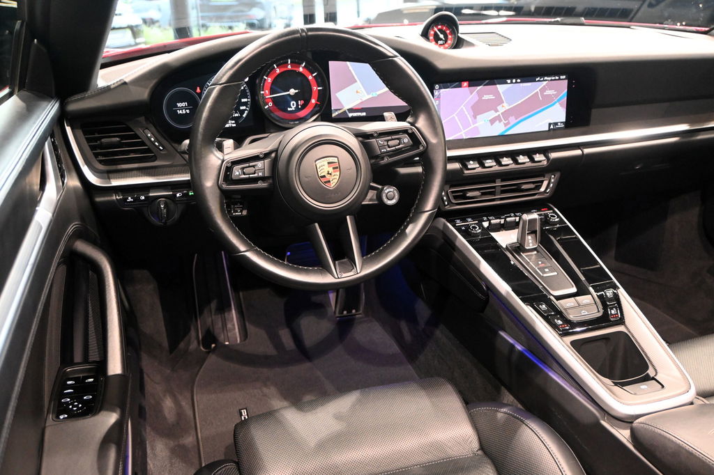 Porsche 992 Carrera 4S