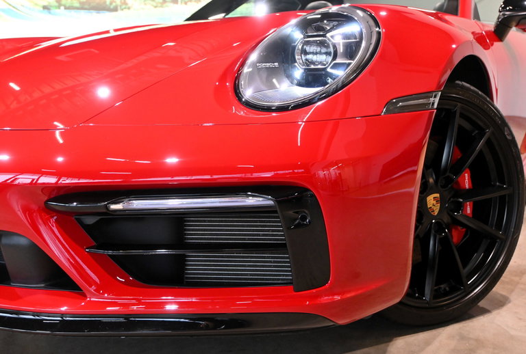 Porsche 992 Carrera 4S