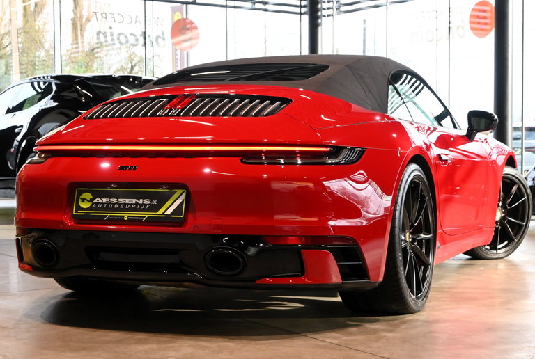 Porsche 992 Carrera 4S