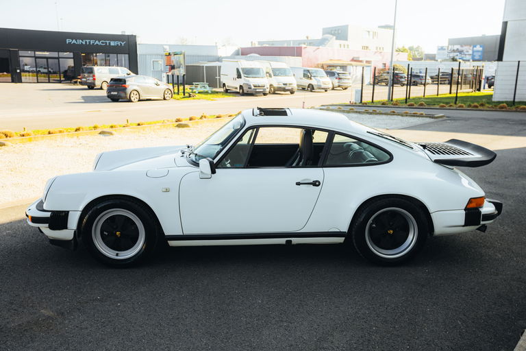 Porsche 911 Carrera 3.2