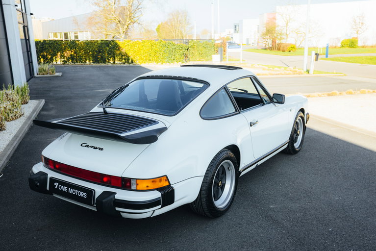 Porsche 911 Carrera 3.2