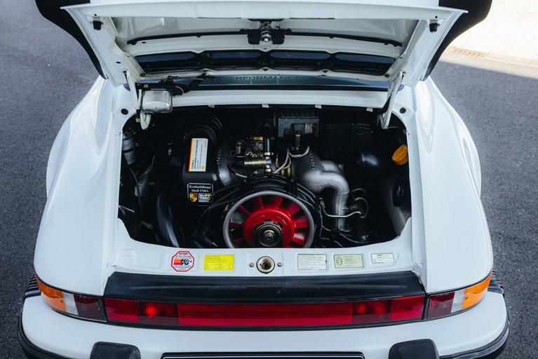 Porsche 911 Carrera 3.2