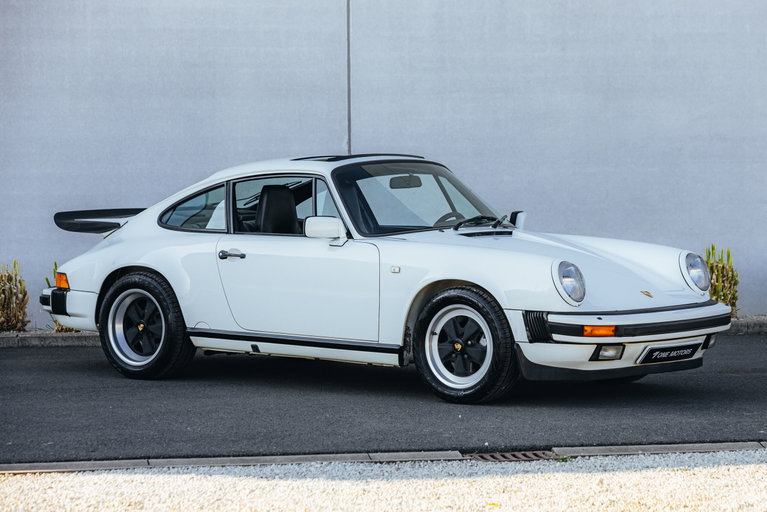 Porsche 911 Carrera 3.2