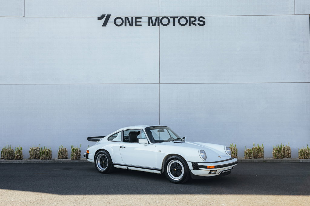 Porsche 911 Carrera 3.2