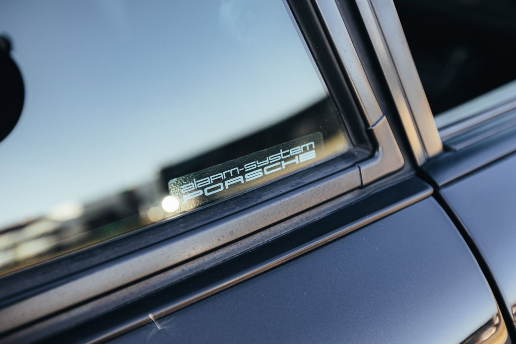 Porsche 964 Carrera 4