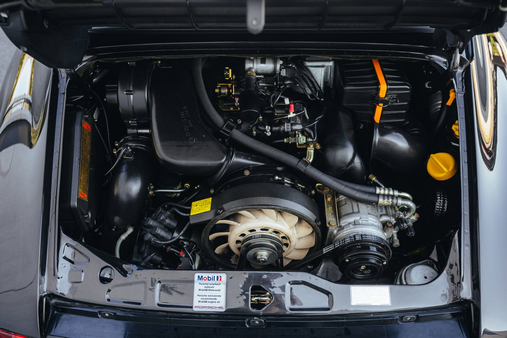 Porsche 964 Carrera 4