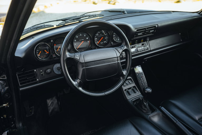 Porsche 964 Carrera 4