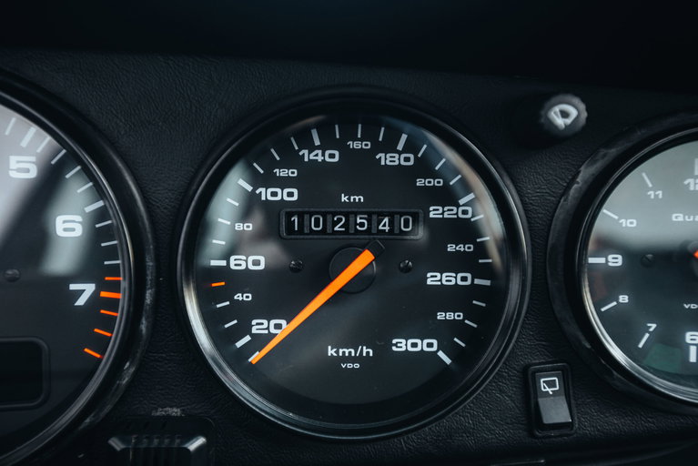 Porsche 964 Carrera 4