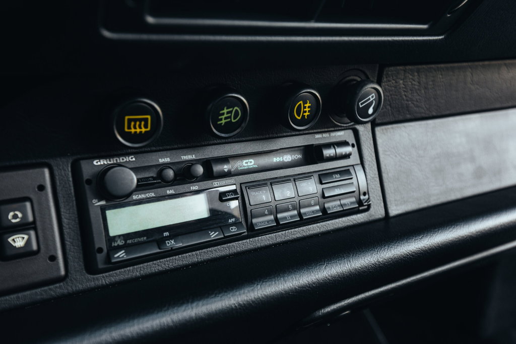 Porsche 964 Carrera 4