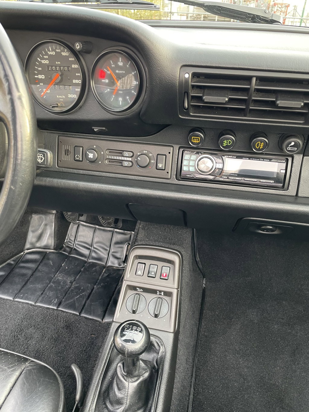 Porsche 964 Carrera 4