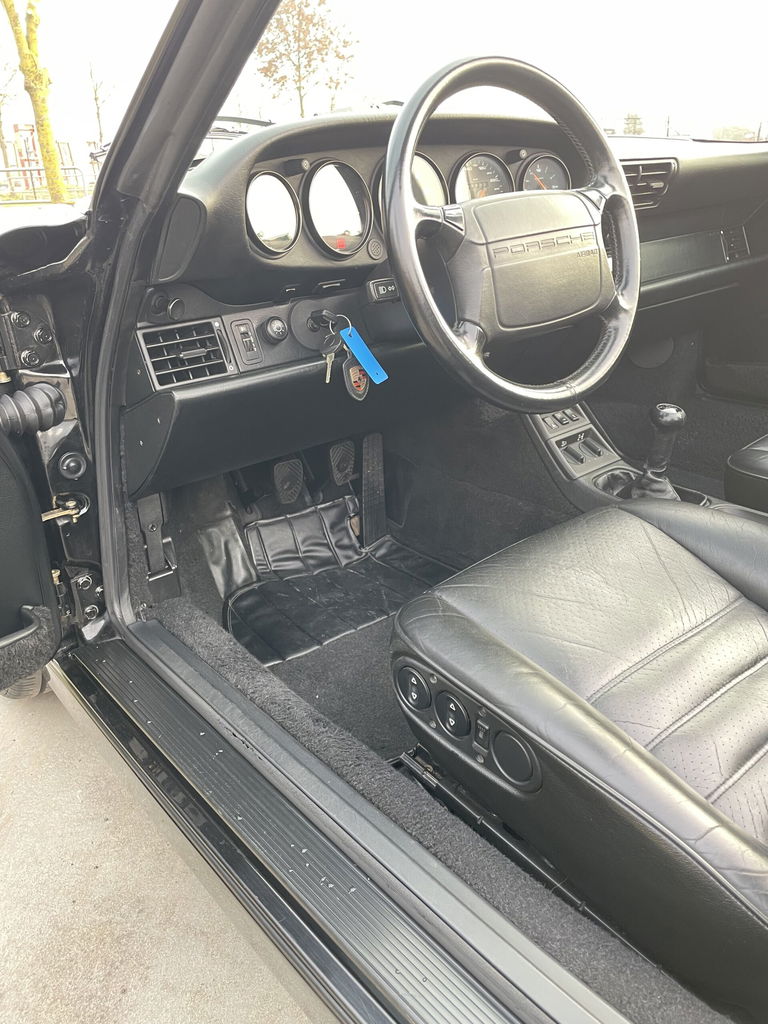Porsche 964 Carrera 4