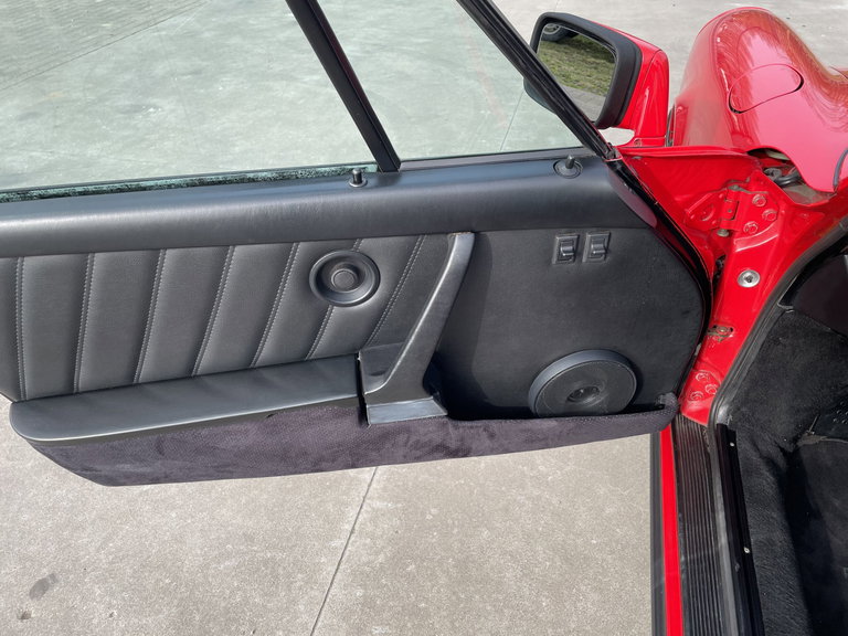 Porsche 911 Carrera 3.2 (US)