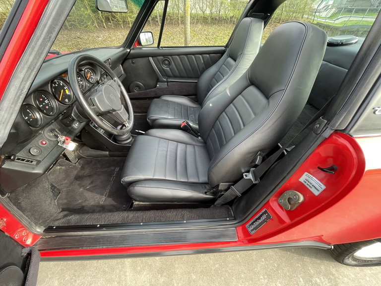 Porsche 911 Carrera 3.2 (US)