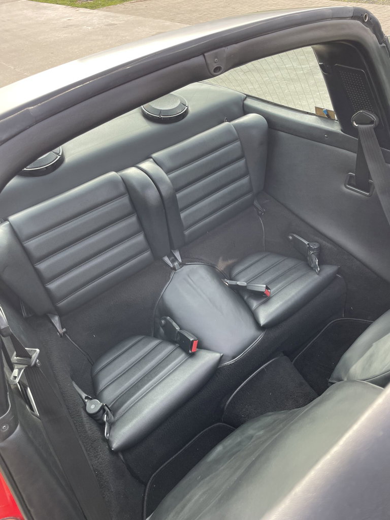 Porsche 911 Carrera 3.2 (US)