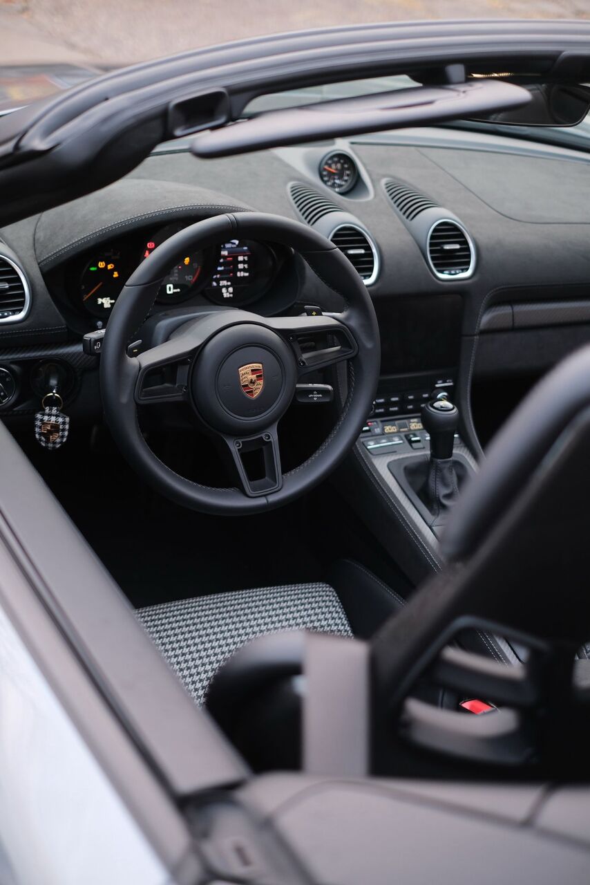 Porsche 718 Spyder RS